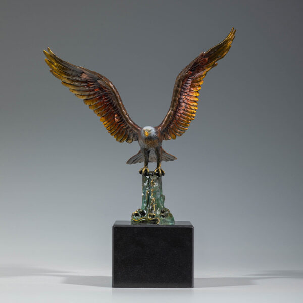 metal eagle sculpture - Image 3