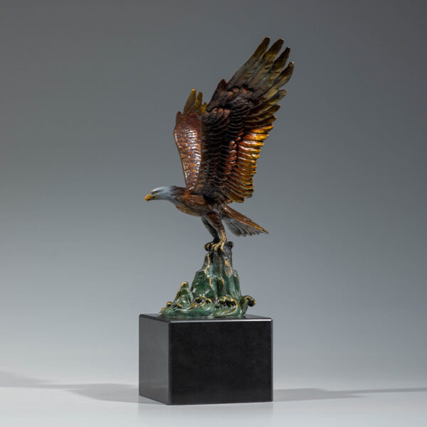 metal eagle sculpture - Image 4