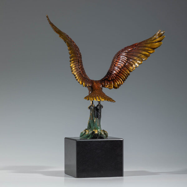 metal eagle sculpture - Image 5
