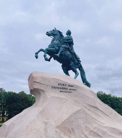 Bronze Sculpture: 12 Incredibly Famous Bronze Statues in the World