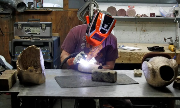 make bronze sculpture