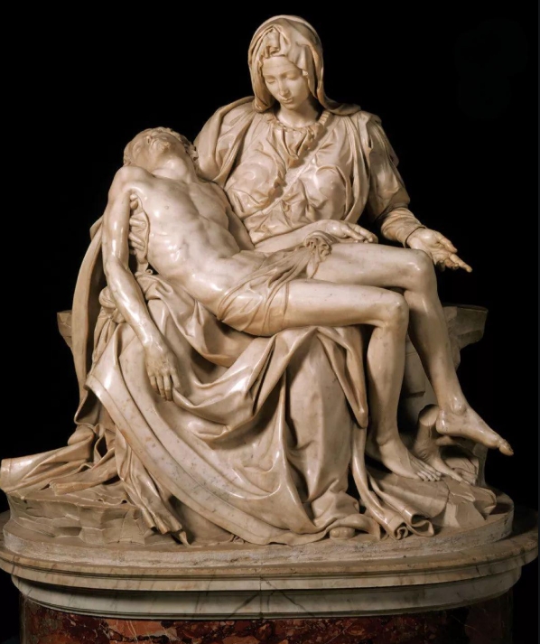 What is the difference between Baroque sculpture and classical sculpture